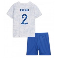 Ranska Benjamin Pavard #2 Vieras Peliasu Lasten MM-kisat 2022 Lyhythihainen (+ Lyhyet housut)